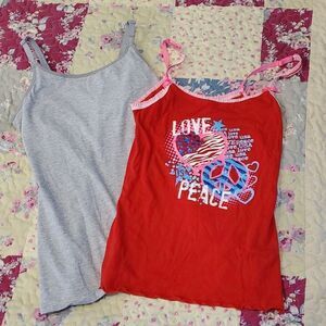 Lot/2 Tank Tops Red Love Peace Glitter Sz XS & Gray Shelf Bra Sz S 623
